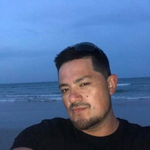 Meet your Posher, Efren